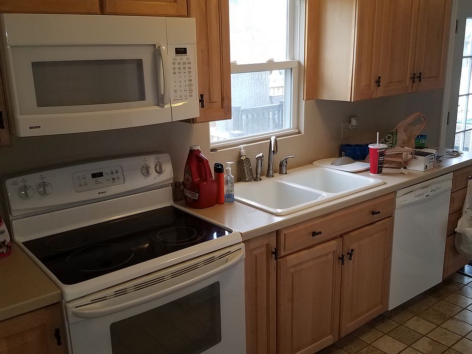 1st image of 326 Shiawassee Ave