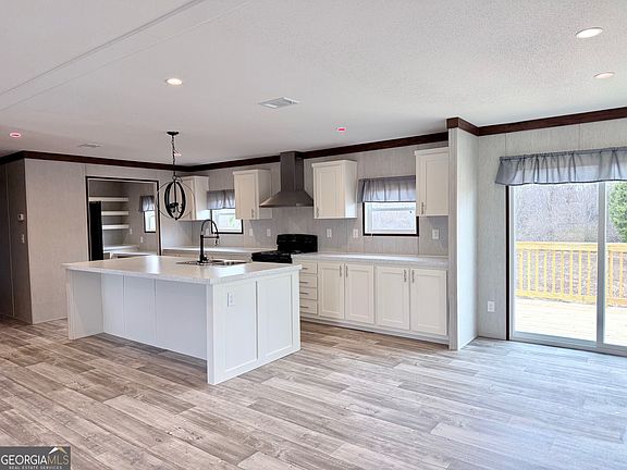 3rd image of 683 Evergreen Church Rd