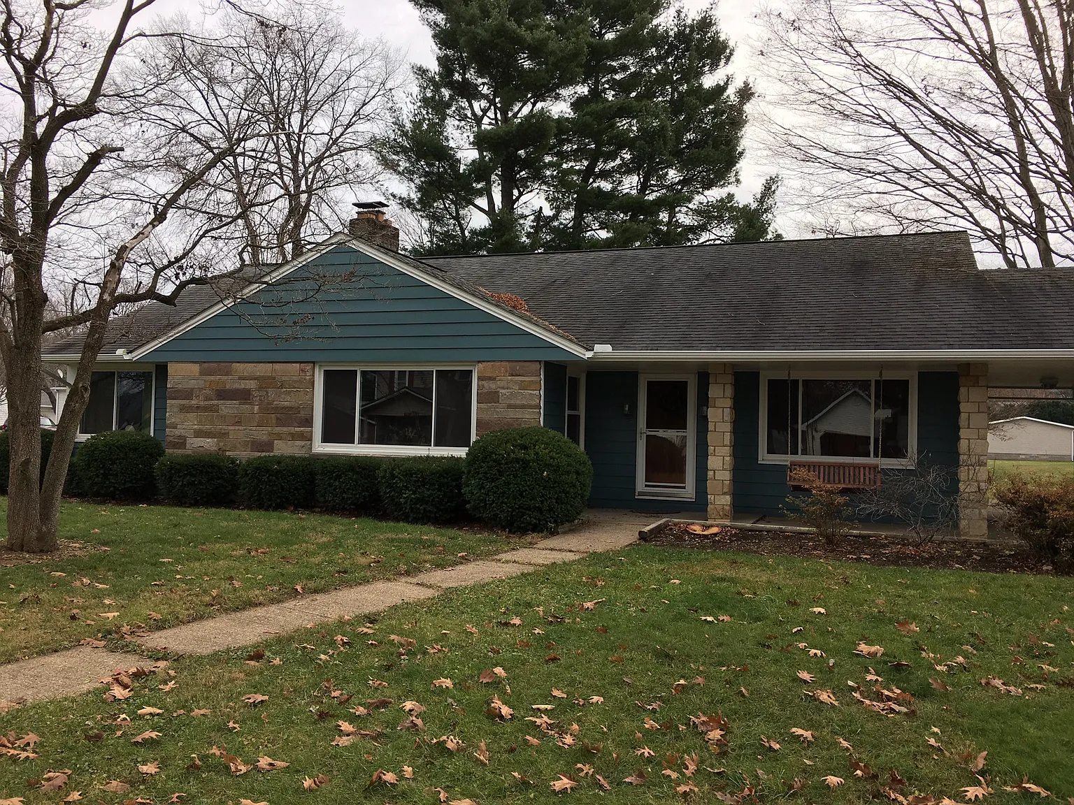 440 Tuscarawas Ave E photo 1
