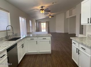 2215 E Mariposa Grande, Phoenix, AZ 85024