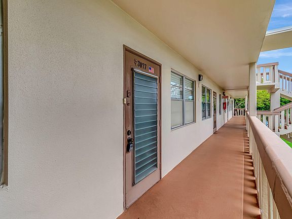 2nd image of 3077 Newport Q #3077