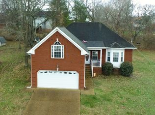 406 Parrish Hl, Mount Juliet, TN 37122