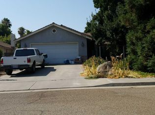 2945 E Pershing Ct, Visalia, CA 93292