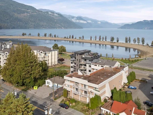 450 Esplanade Ave #1, Harrison Hot Springs, BC V0M 1A3
