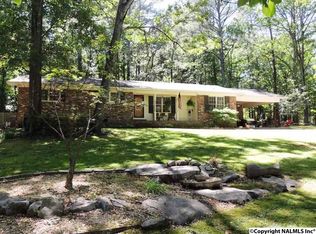 1011 Vestavia Dr, Decatur, AL 35603