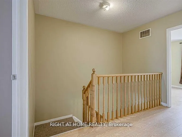 4869 Half Moon Grv #27 — Photo 26