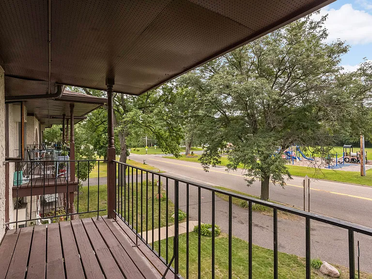 10890 S Shore Dr #12 — Photo 20
