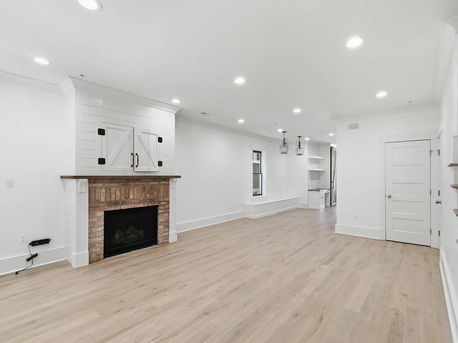 3 bed, $3,750 — Photo 4