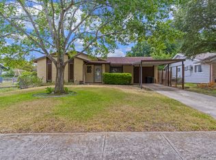 716 Pecan Dr, Schertz, TX 78154