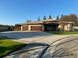 870 Golden Poppy Ct, Shafter, CA 93263