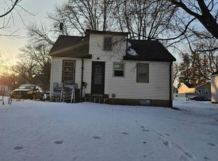 421 1st St SE, Pelican Rapids, MN 56572