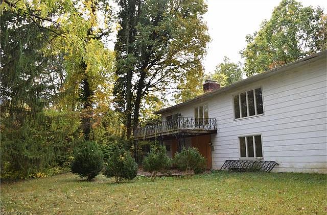 2nd image of 211 Brunswick Dr