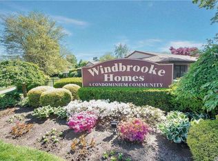 142 Feller Dr, Central Islip, NY 11722