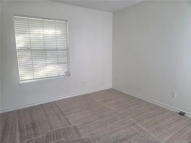 6417 Bellac St — Photo 18