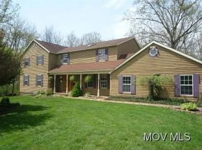 1st image of 775 Windsor Dr
