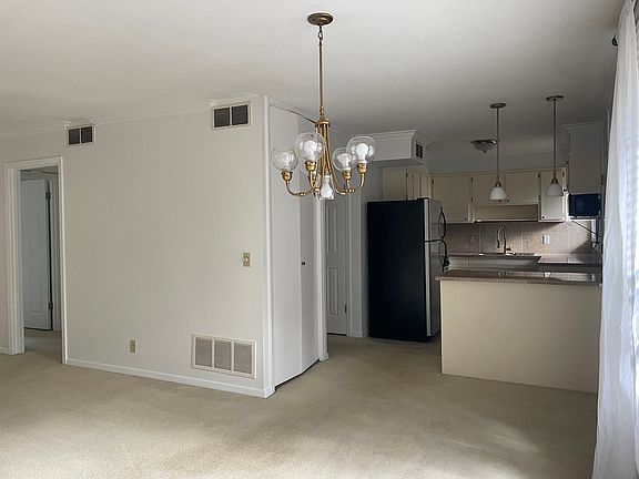 2nd image of 3831 W End Ave APT 16