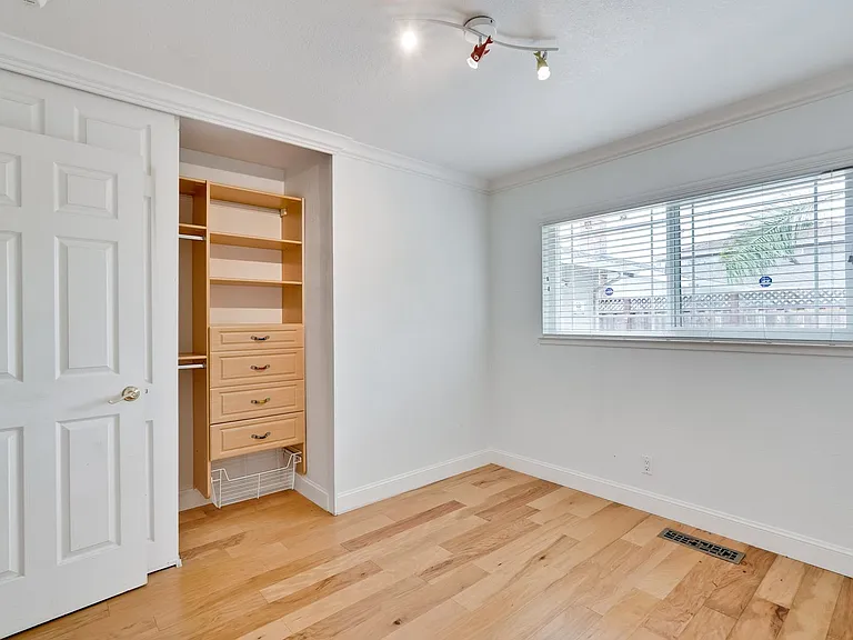 3228 Woodmont Dr — Photo 21