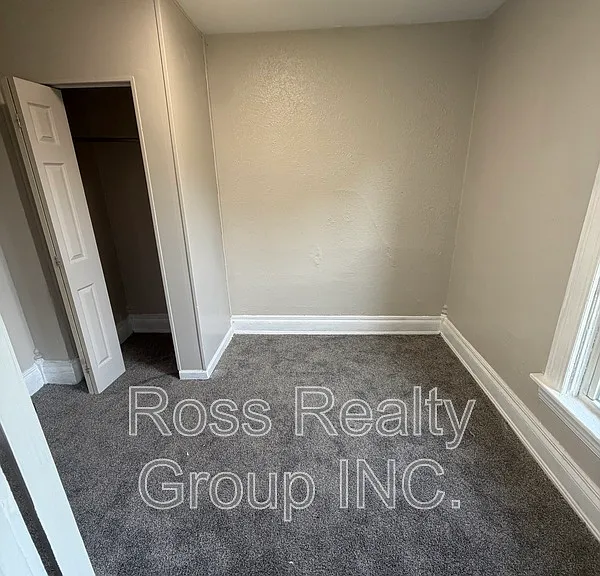 148 Gibbons St — Photo 6