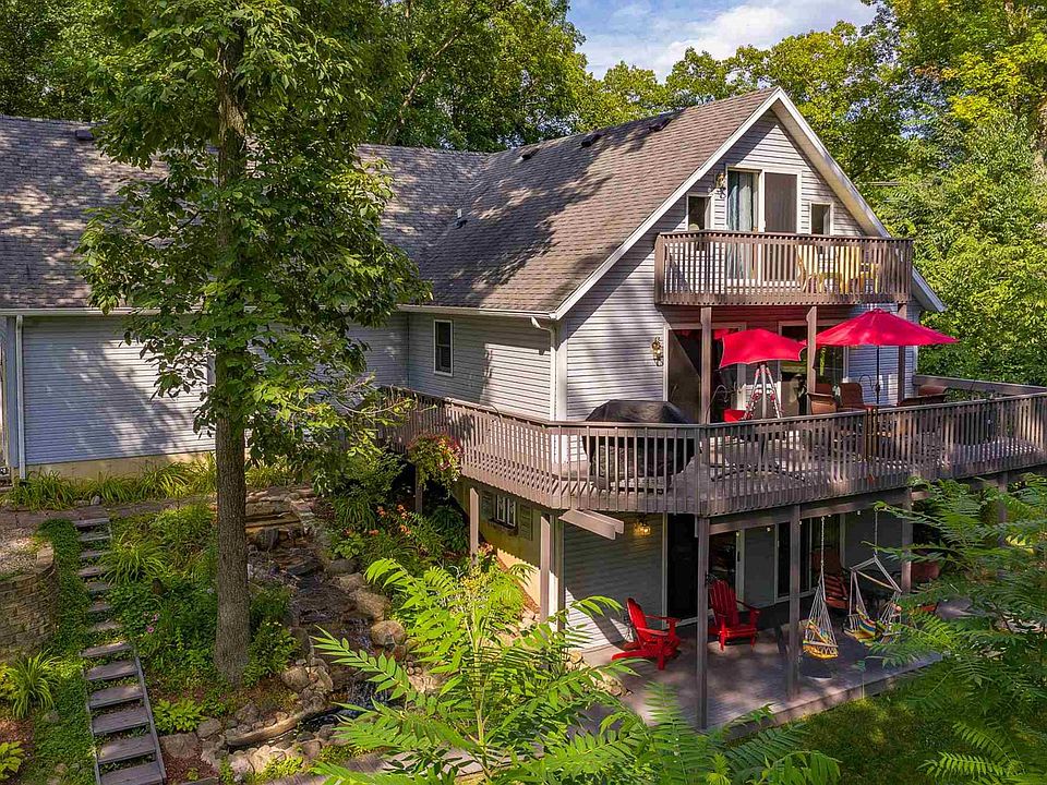 Spacious Home on your own private retreat!