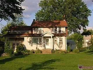 214 Parkland Ave SW photo 1