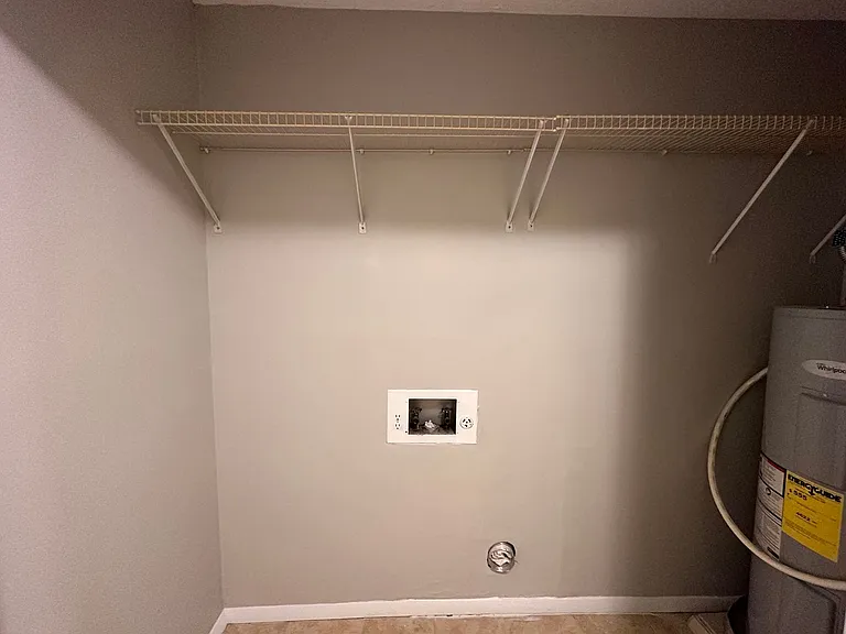 Breckenridge Apartment Homes — Photo 10