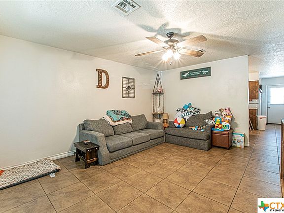 4th image of 2502 Bunker Hill Dr