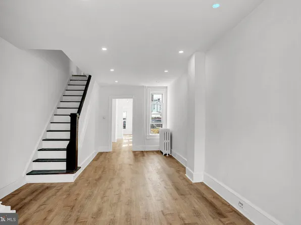 1649 N 9th St, Reading, PA 19604