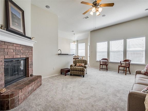 5th image of 10405 Fossil Hill Dr