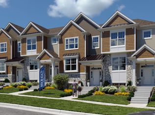 170 3rd Ave, Fontana, WI 53125