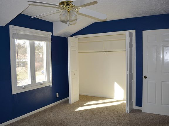 5th image of 403 Golden Gate Ct