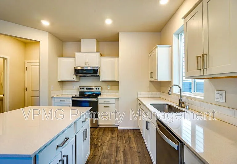 2620 NE 117th Pl — Photo 8