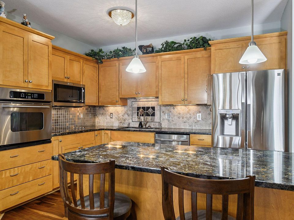 1st image of 500 Greenhaven Dr APT 204