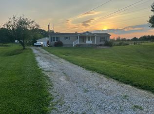 160 Redbird Ct, Vine Grove, KY 40175