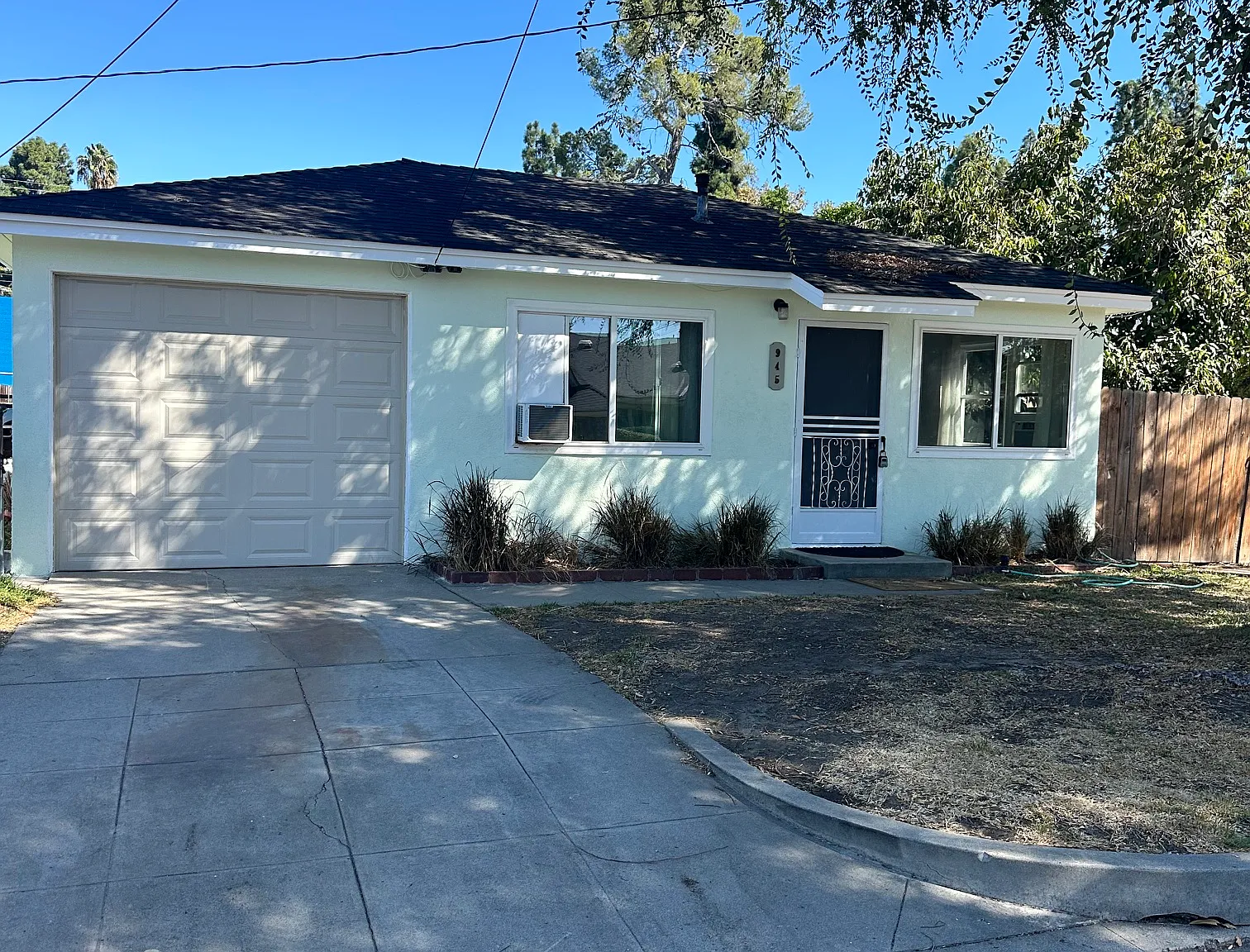 1 bed, $2,300 — Photo 1