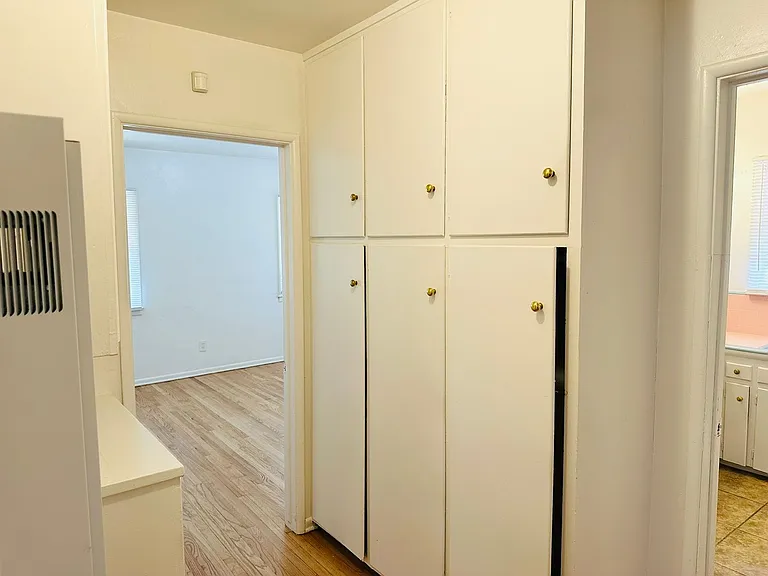 503 W Lugonia Ave — Photo 16