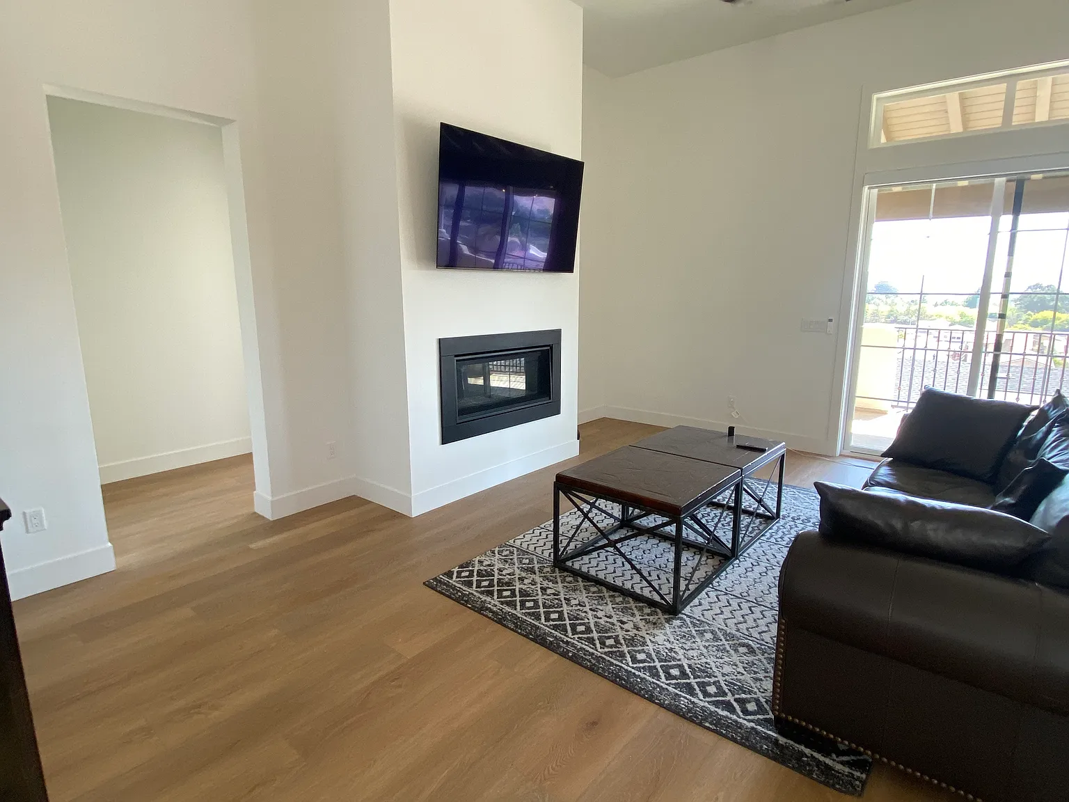4133 Hillside Dr — Photo 4