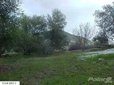 16100 Tuolumne Rd photo 1