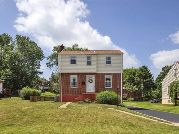 610 Patterson Rd, Bethel Park, PA 15102
