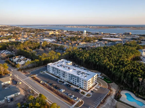 The Retreat at Carteret Place