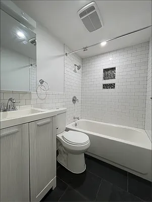 Rented by Compass | media 51