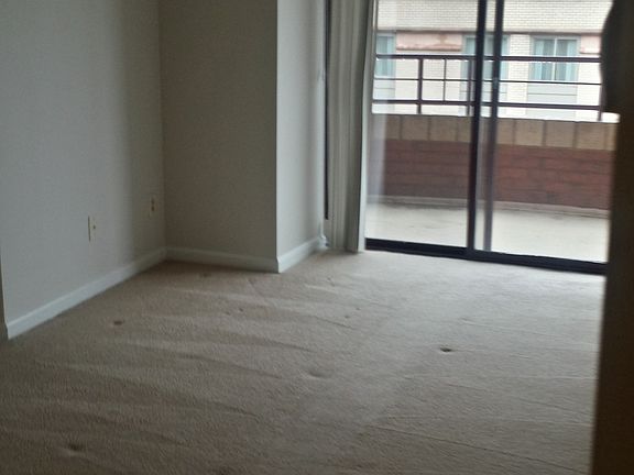 5th image of 2400 Clarendon Blvd APT 1007