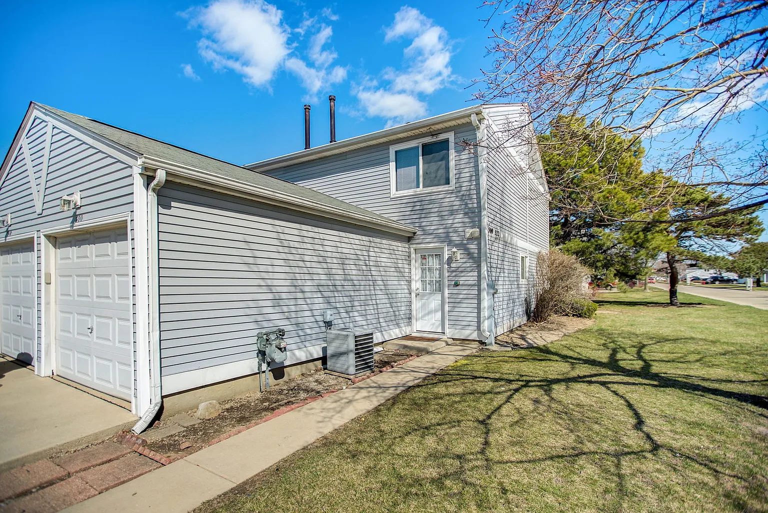 500 Meadow Green Ln photo 1