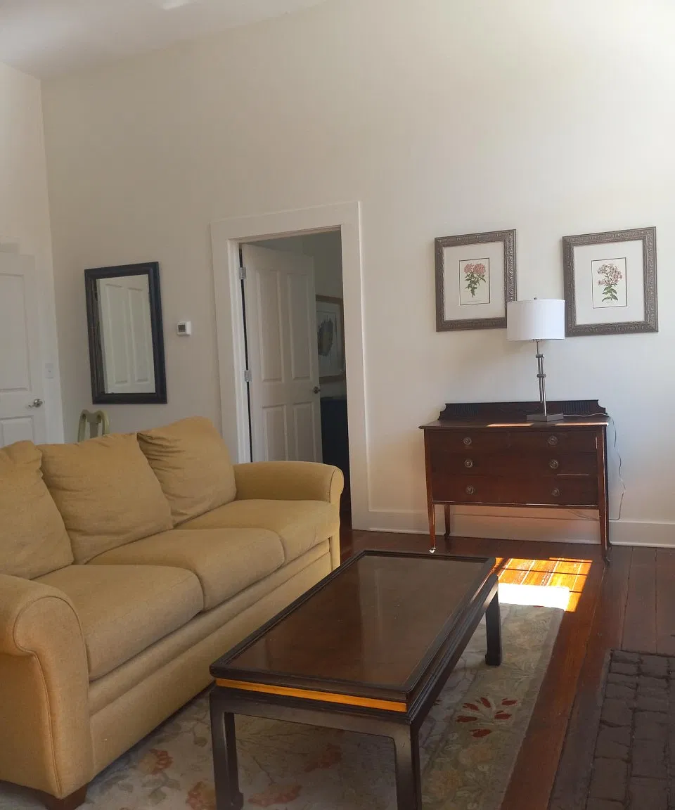 903 Broad St — Photo 3
