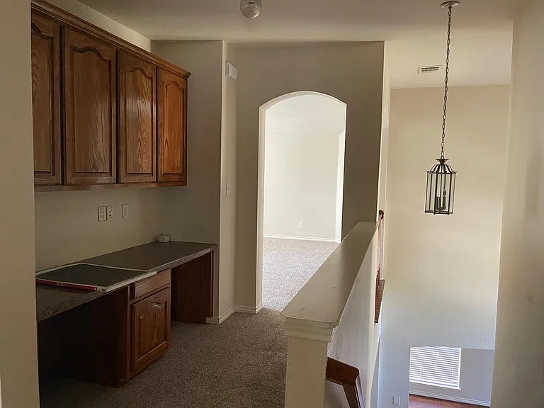 332 Kansas Trl — Photo 16