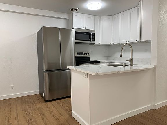 2nd image of 6525 24th Ave NW #2