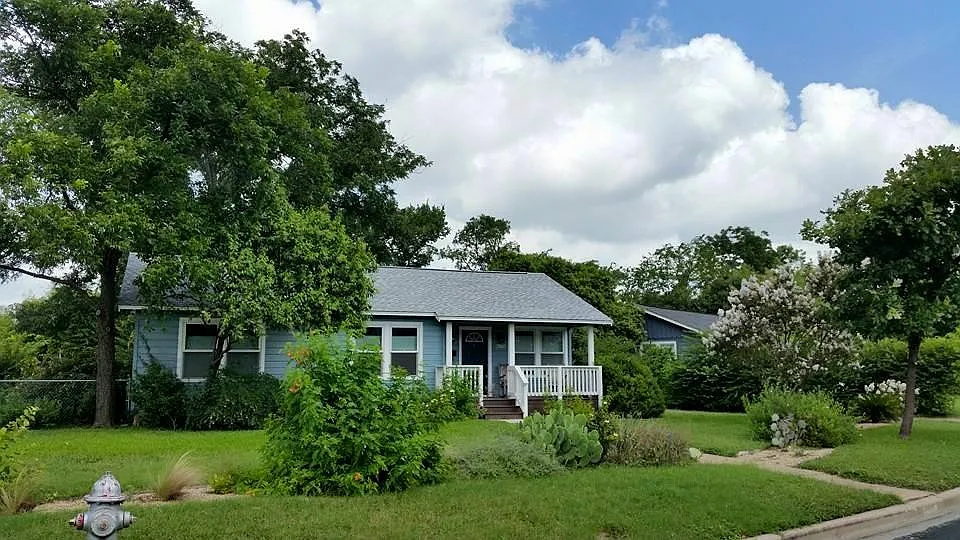 3 bed, 1028 sqft, $2,800 — Photo 1