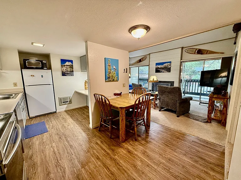 2289 Sierra Nevada Rd — Photo 9