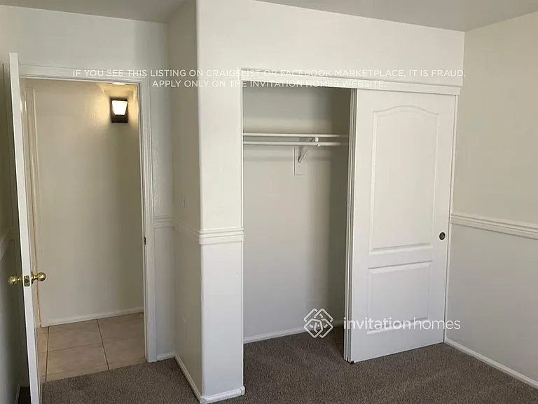 13127 W Port Royale Ln — Photo 13