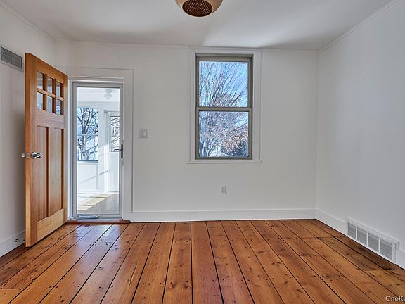 5th image of 16 Oak St Building B