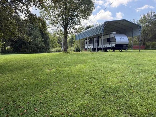 545 Barton Ln, Sugar Grove, VA 24375